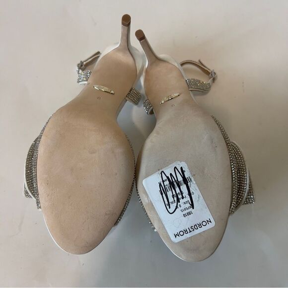 Badgley Mischka Rennie Rhinestone Soft White Stiletto Heel Bridal Sandal Size 8 - Picture 9 of 11